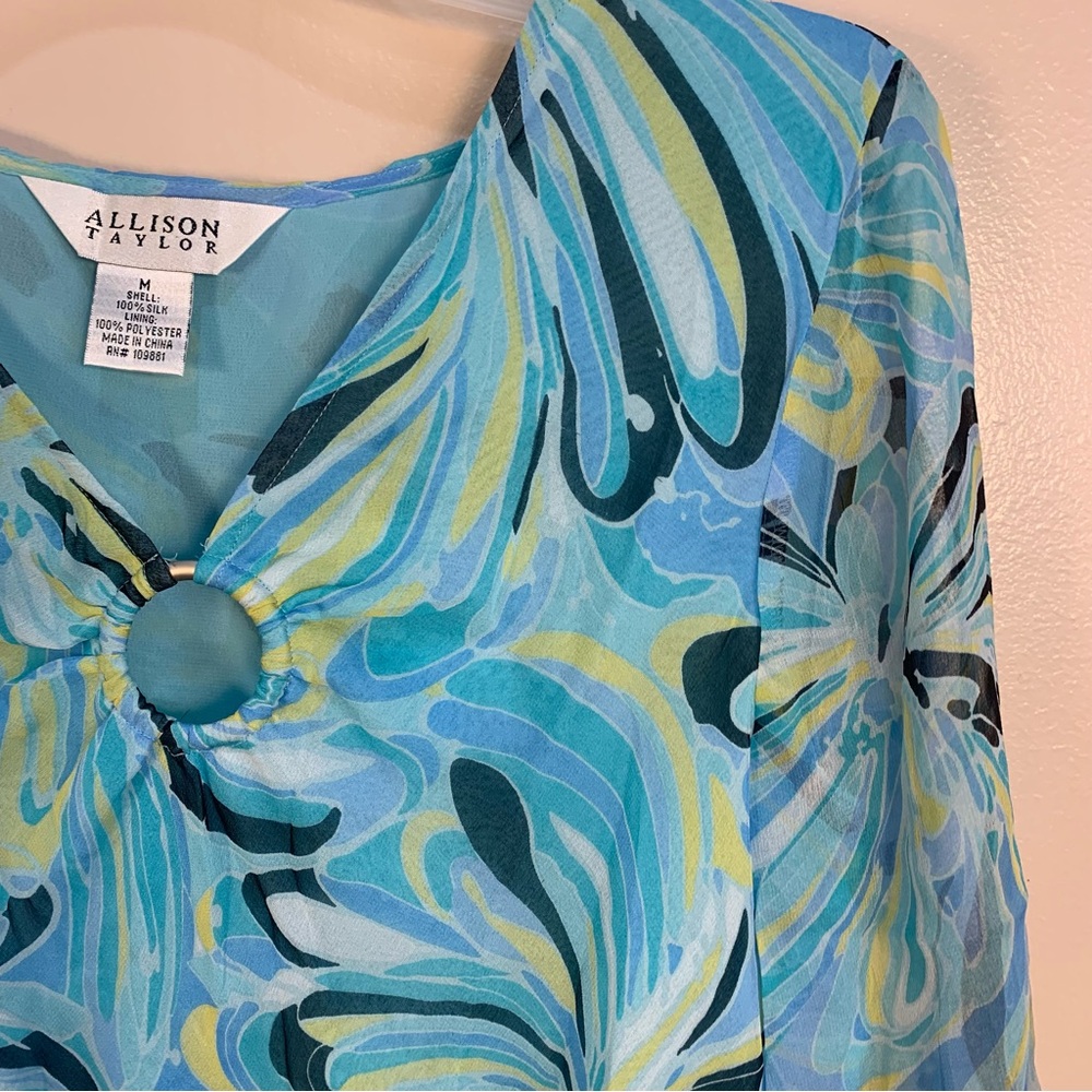 Allison Taylor VTG y2k Printed 100% Silk Blouse - Picture 3 of 14